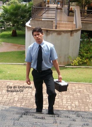 Uso Correto do Uniforme: Responsabilidade do S�ndico e Auxiliares